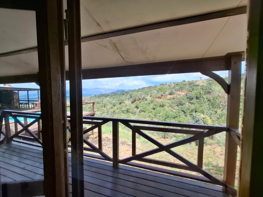 5 Bedroom Property for Sale in Waterkloof East North West